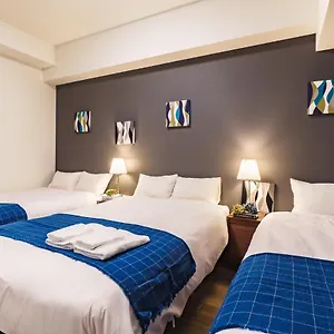 Ikidane Residential Shimanouchi アパート
